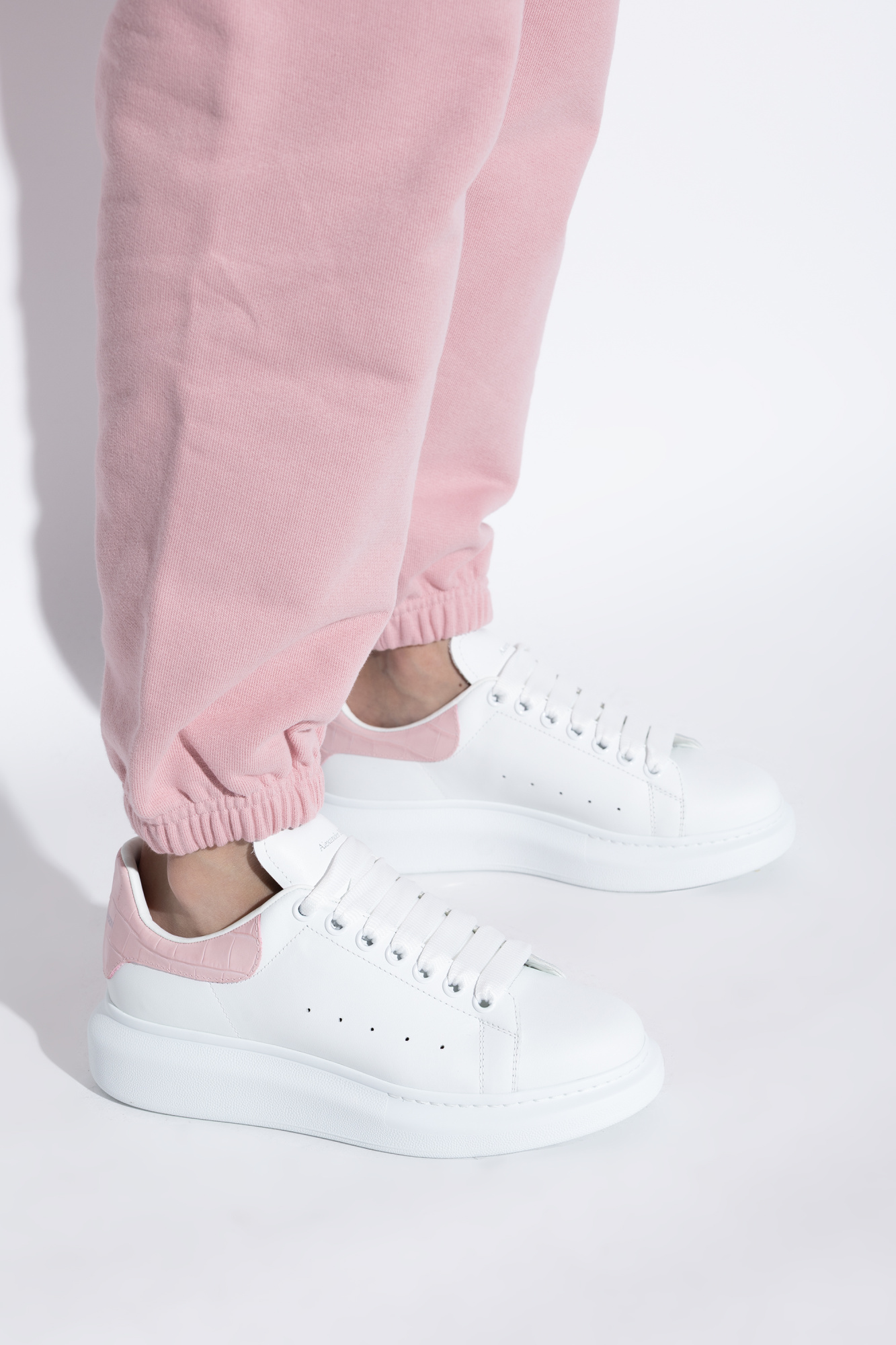 White Leather sports shoes Alexander McQueen - Vitkac AS